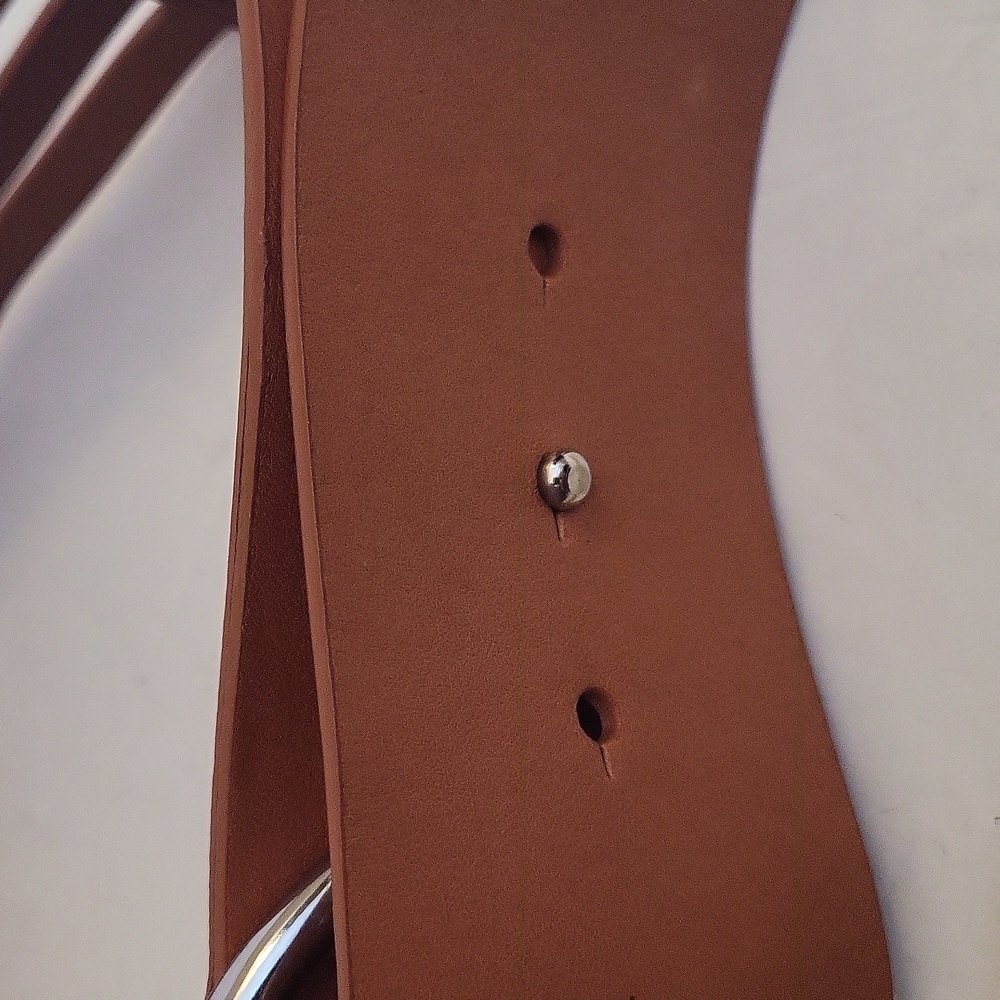 Like New Banana Republic Genuine Leather Belt, Tan, Size XS - Picture 5 of 6